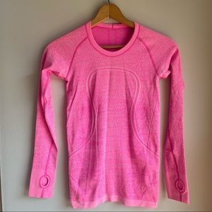 LULULEMON Swiftly Tech Long-Sleeve top size 4 hot pink Barbie